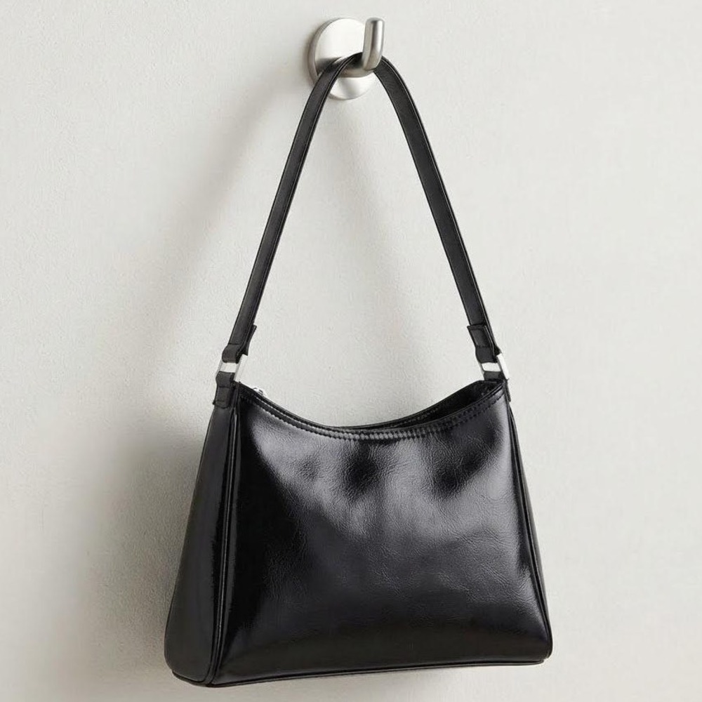Liz Claiborne Black Glossy Structured Shoulder Bag Minimalist Y2K Hobo Purse